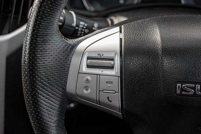 2021 Isuzu MU-X LS-T