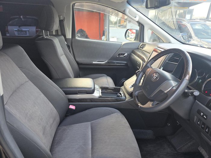 2013 Toyota Vellfire Hybrid ZR