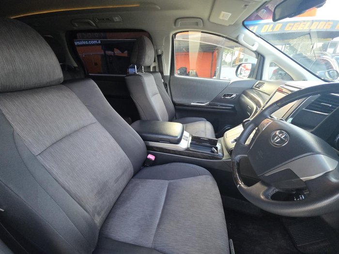 2013 Toyota Vellfire Hybrid ZR