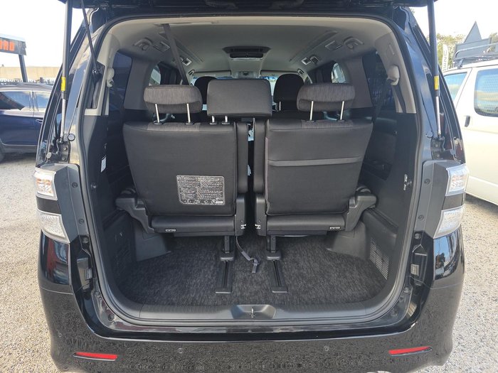 2013 Toyota Vellfire Hybrid ZR