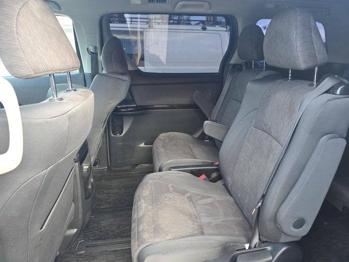 2013 Toyota Vellfire Hybrid ZR