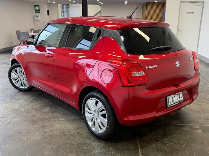2018 Suzuki Swift GL Navigator