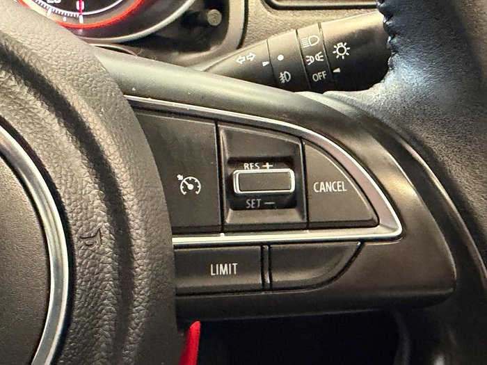 2018 Suzuki Swift GL Navigator