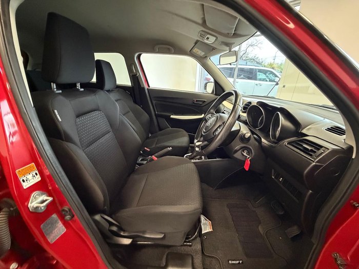 2018 Suzuki Swift GL Navigator