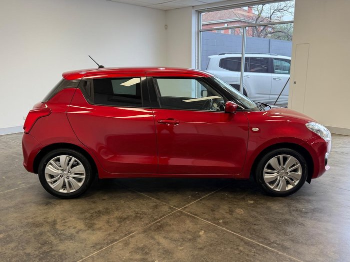2018 Suzuki Swift GL Navigator