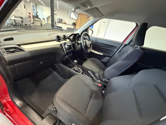 2018 Suzuki Swift GL Navigator