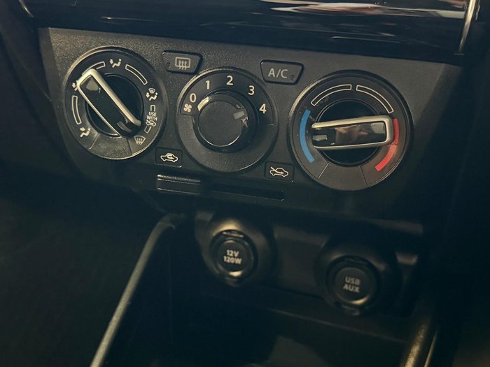 2018 Suzuki Swift GL Navigator
