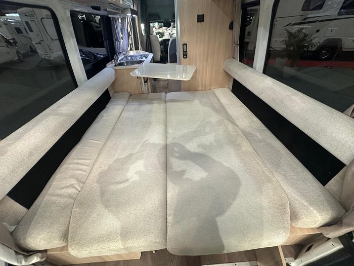 2018 Winnebago Bondi 4S