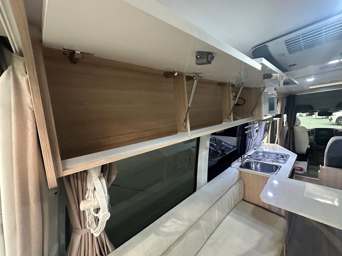 2018 Winnebago Bondi 4S