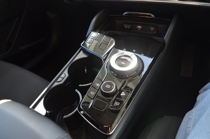 2025 Kia Sportage HEV SX