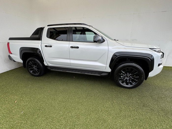 2025 Mitsubishi Triton GSR