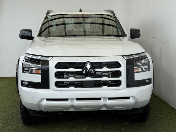 2025 Mitsubishi Triton GSR
