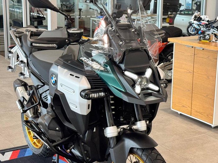 2025 BMW Motorrad R 1300 GS Adventure Option 719 R 1300 Green