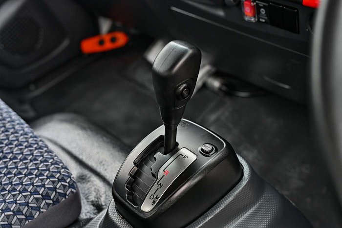 2023 Isuzu N Series NNR 45-150