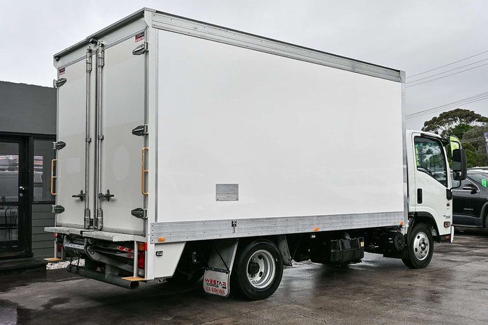 2023 Isuzu N Series NNR 45-150