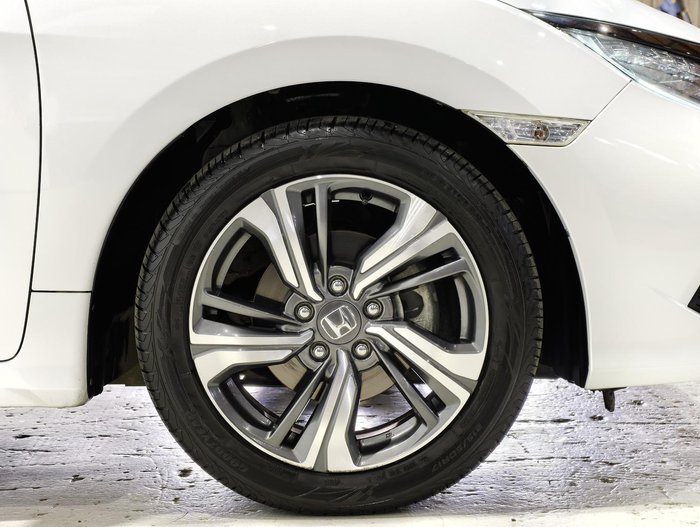 2020 Honda Civic VTi-LX
