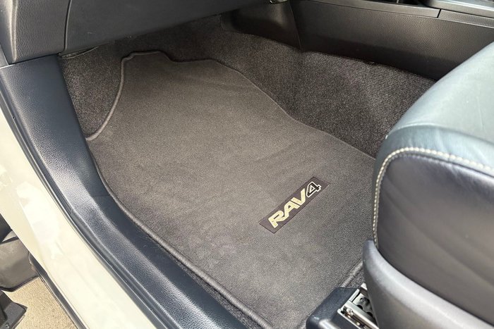 2017 Toyota RAV4 Cruiser