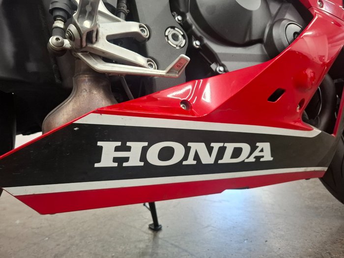 2017 Honda CBR600RR Red