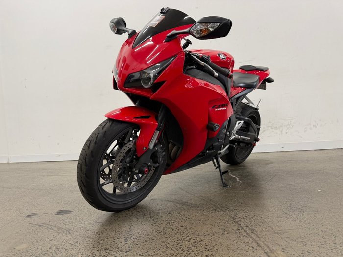 2014 Honda CBR1000RR (FIREBLADE) SP White