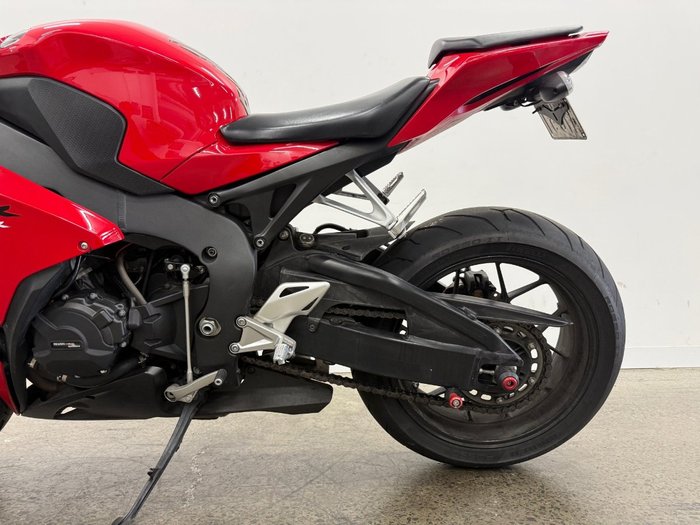 2014 Honda CBR1000RR (FIREBLADE) SP White
