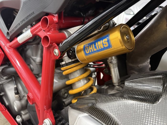 DUCATI 2007 DUCATI 1098cc 1098S Red
