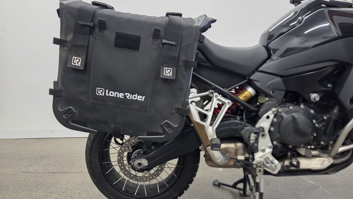 2024 BMW Motorrad F 900 GS ADVENTURE Black