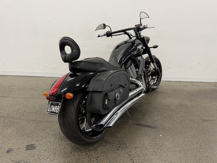 2013 VICTORY HAMMER 8-BALL Black