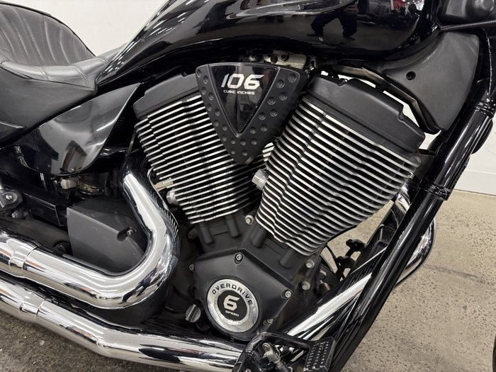2013 VICTORY HAMMER 8-BALL Black