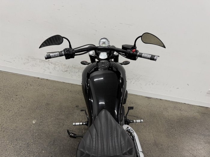 2013 VICTORY HAMMER 8-BALL Black