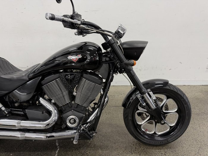 2013 VICTORY HAMMER 8-BALL Black