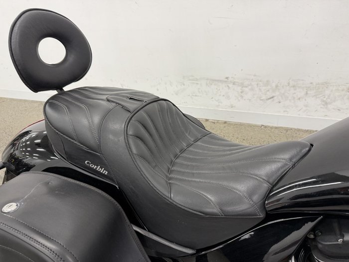 2013 VICTORY HAMMER 8-BALL Black