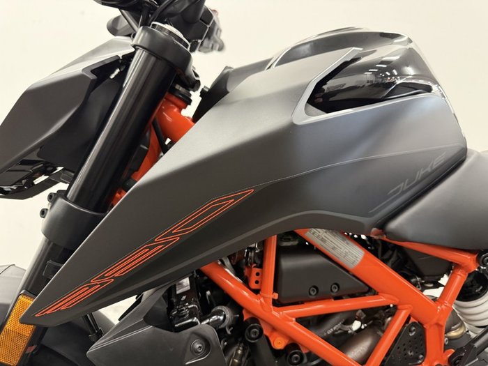 2024 Ktm 390 DUKE Grey