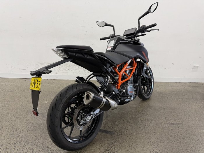 2024 Ktm 390 DUKE Grey