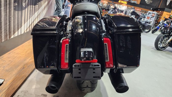 2025 HARLEY-DAVIDSON FLHX STREET GLIDE (117)