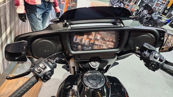 2025 HARLEY-DAVIDSON FLHX STREET GLIDE (117)