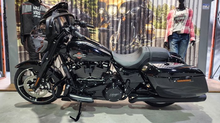 2025 HARLEY-DAVIDSON FLHX STREET GLIDE (117)