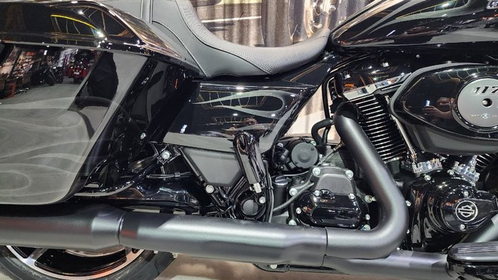 2025 HARLEY-DAVIDSON FLHX STREET GLIDE (117)