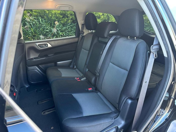 2018 Nissan Pathfinder ST