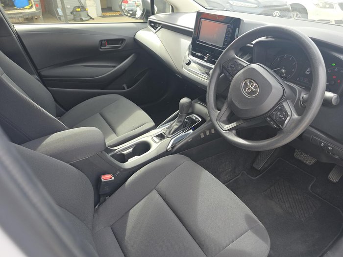 2022 Toyota Corolla Touring Hybrid G-X Plus