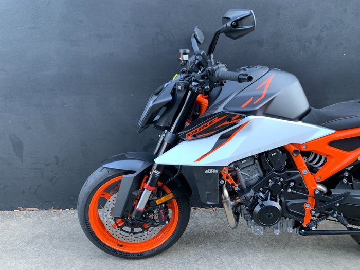 2026 Ktm 2026 Ktm 990CC 990 DUKE R BLACK