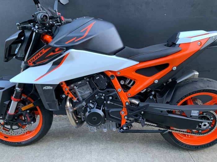 2026 Ktm 2026 Ktm 990CC 990 DUKE R BLACK