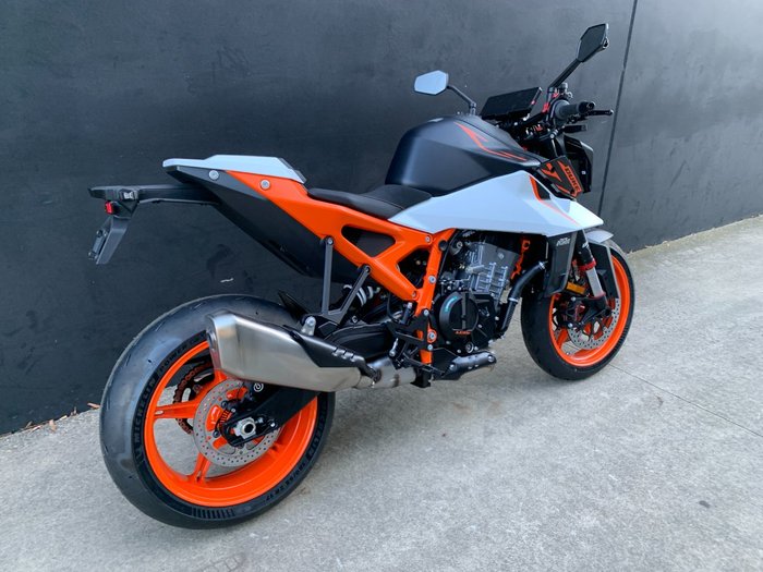 2026 Ktm 2026 Ktm 990CC 990 DUKE R BLACK