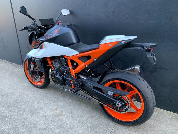 2026 Ktm 2026 Ktm 990CC 990 DUKE R BLACK