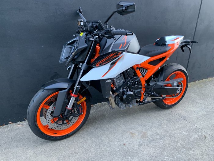 2026 Ktm 2026 Ktm 990CC 990 DUKE R BLACK