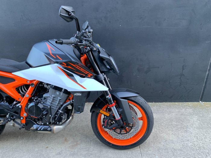 2026 Ktm 2026 Ktm 990CC 990 DUKE R BLACK