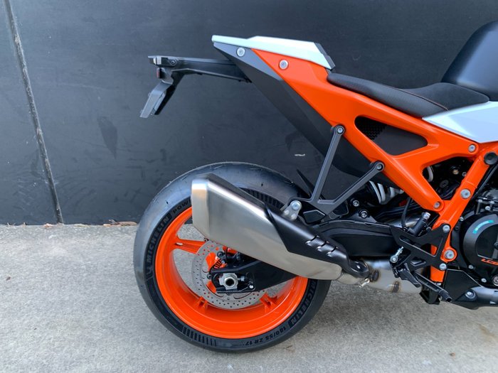 2026 Ktm 2026 Ktm 990CC 990 DUKE R BLACK