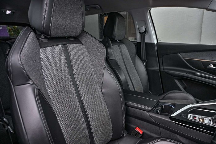 2017 Peugeot 5008 Allure