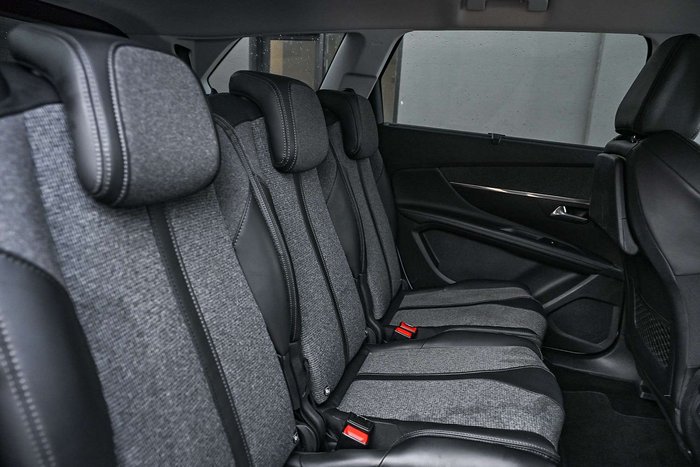 2017 Peugeot 5008 Allure