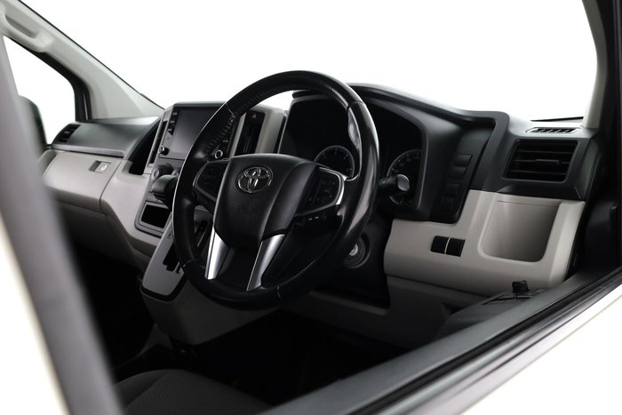 2022 Toyota Hiace