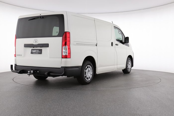 2022 Toyota Hiace